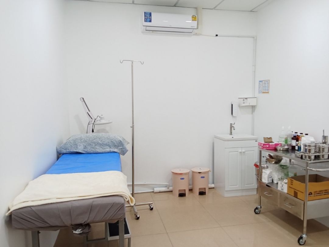 Diarrhea, Fever & Monkey Bite Doctor in Khao Lak Thailand